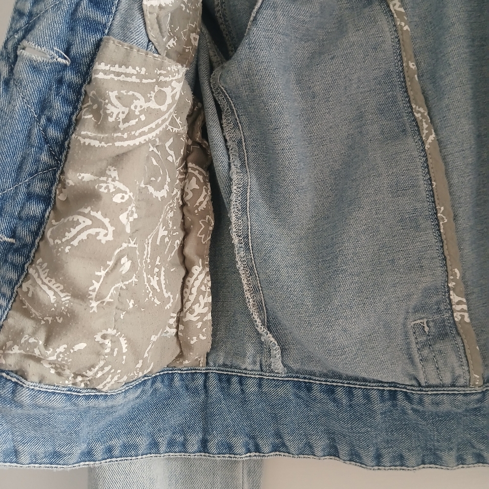 Free People Light Wash Denim Jacket Crop Small S - Picture 12 of 15